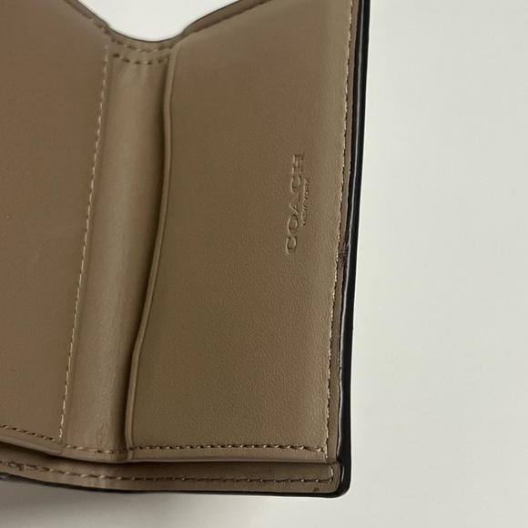 Coach Micro Wallet - Picture 4 of 5